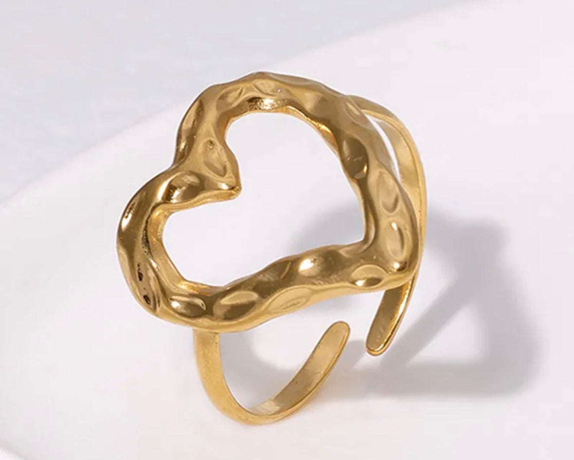 Gold Heart Hammered Ring