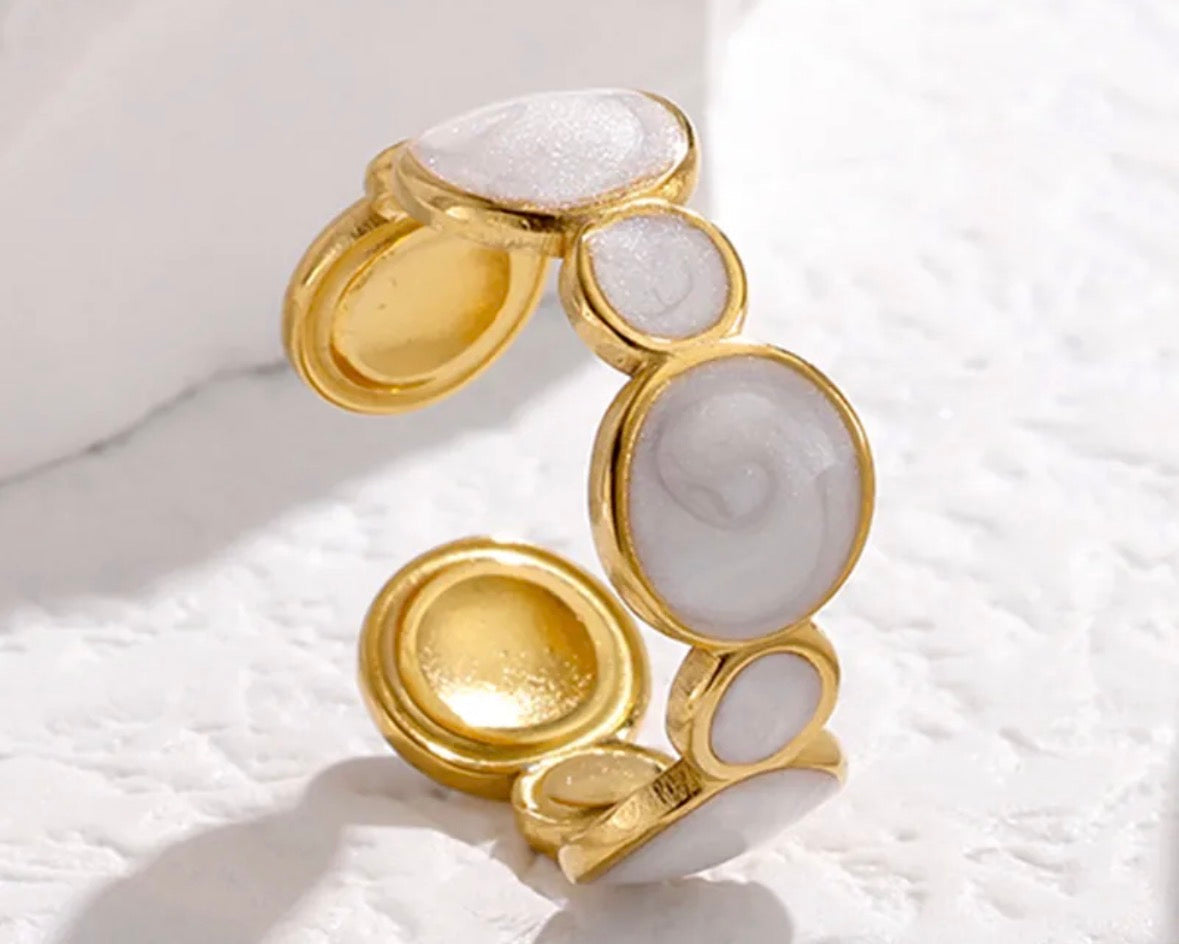 Gold Pearl White Ring
