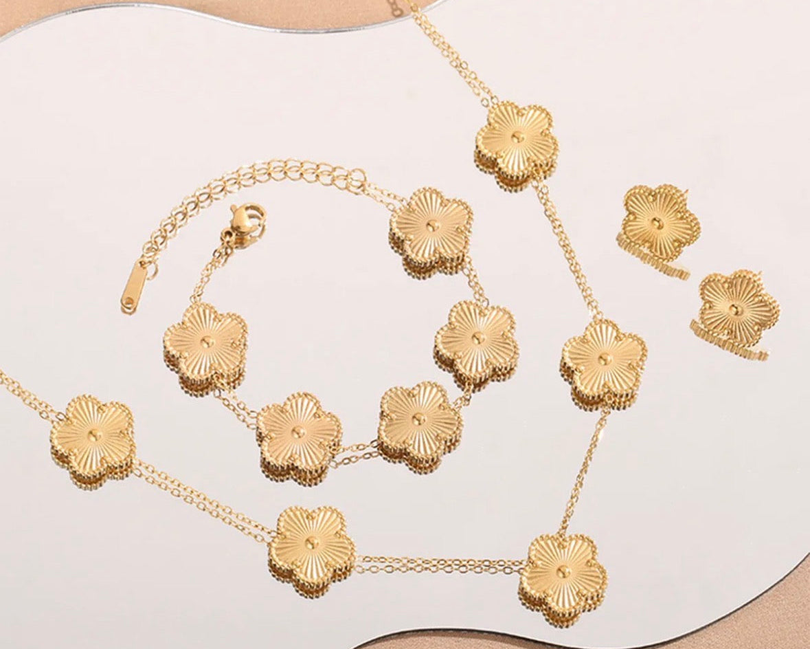 Clover Jewelry Set